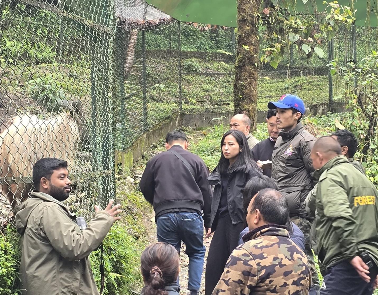 A group of zookeepers and foresters at the Himalayan Zoological Park